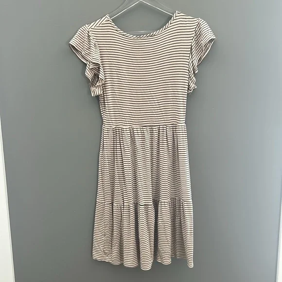 Striped Ruffle Sleeve Dress - Picture 3 of 4